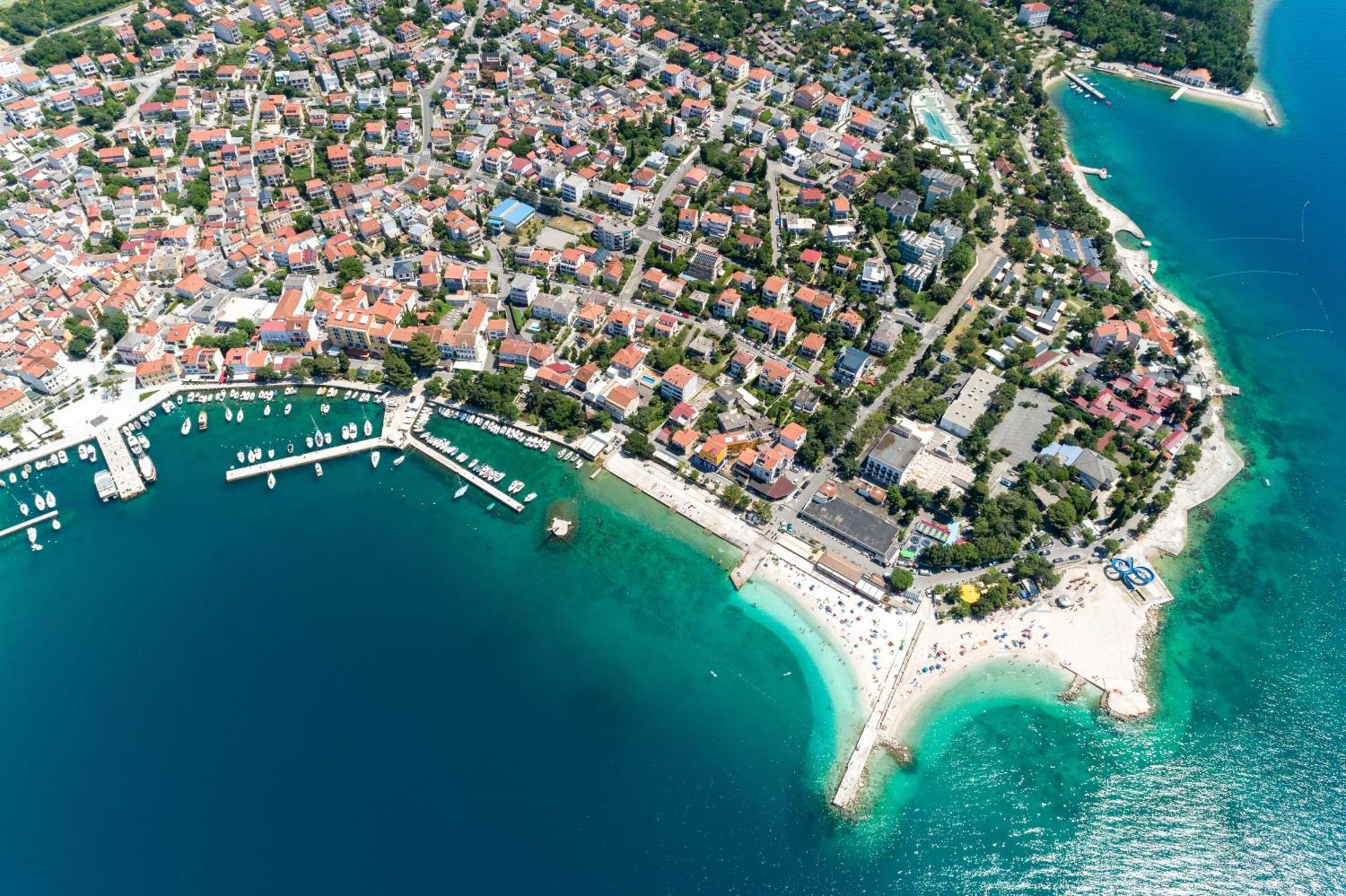 Apartments With A Parking Space Selce, Crikvenica - 2381 Екстериор снимка